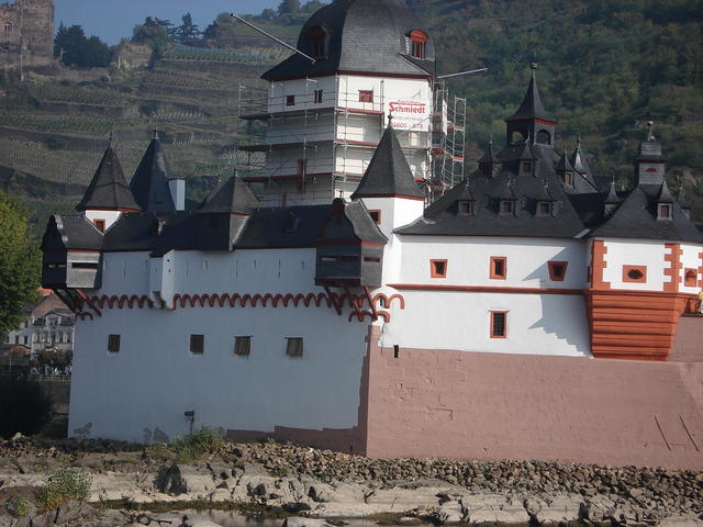 Middle Rhine Kaub 025.jpg