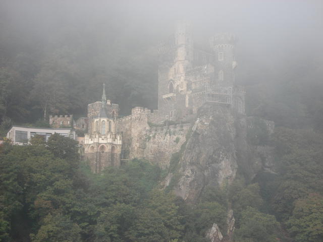 Middle Rhine Rheinstein Castle 013.jpg