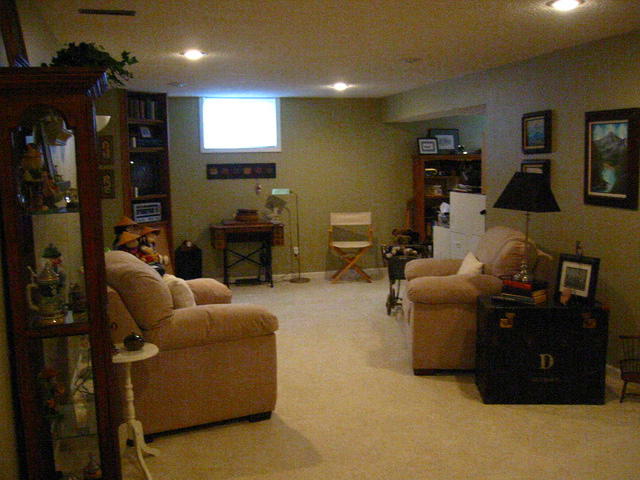Basement remodel 001.jpg