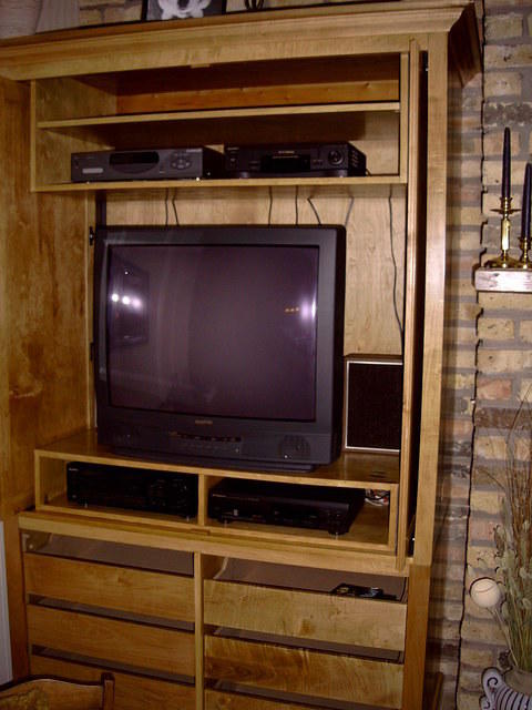 entertainment center 042.jpg