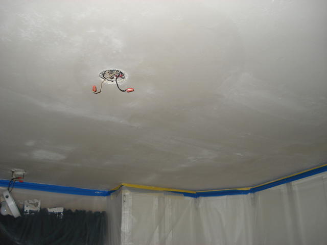 Family room _amp_ kitchen 022.JPG