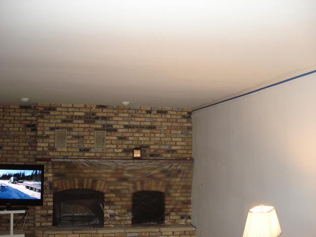 Family room _amp_ kitchen 035.JPG