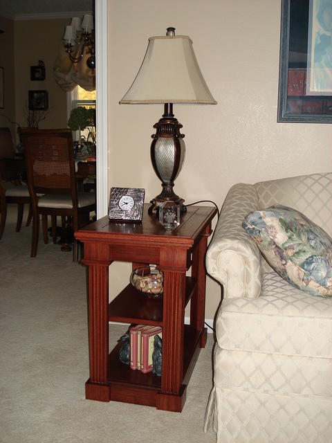 End table 023.jpg